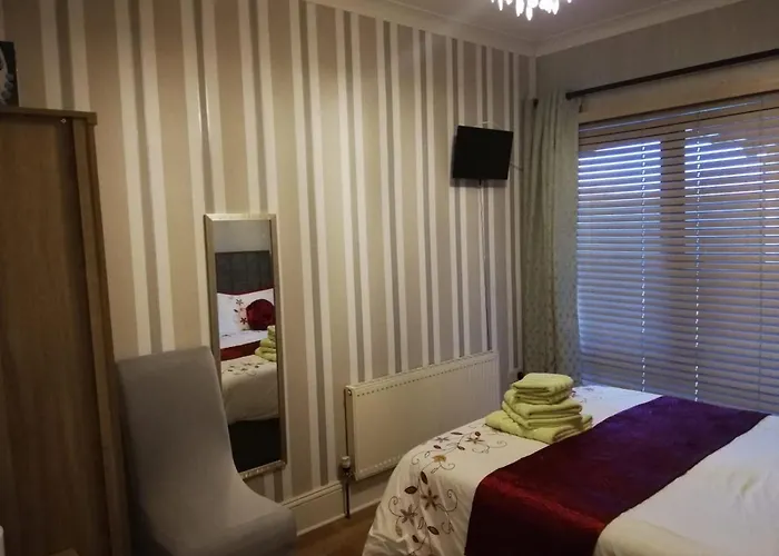 Bed & Breakfast Hunters *