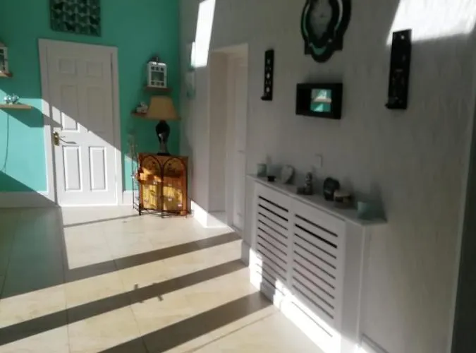 Bed & Breakfast Hunters *